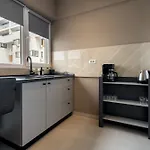Spacious 809 شقة