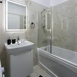 Spacious 809 * 布加勒斯特