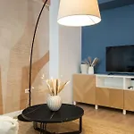 Spacious 809 아파트 *