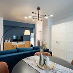 아파트 Spacious 809 *