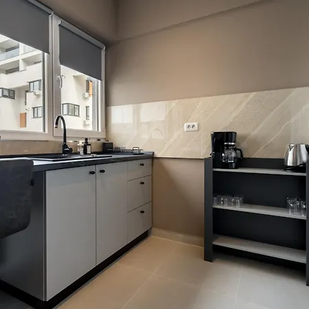 Spacious 809 شقة
